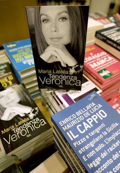 veronica lario book