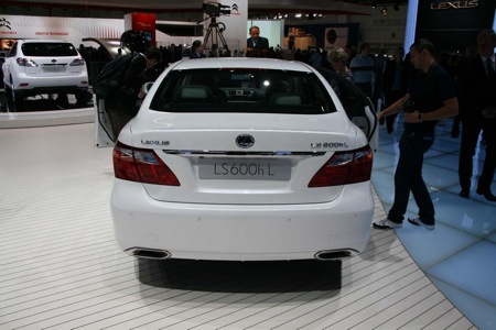 Lexus LS600h