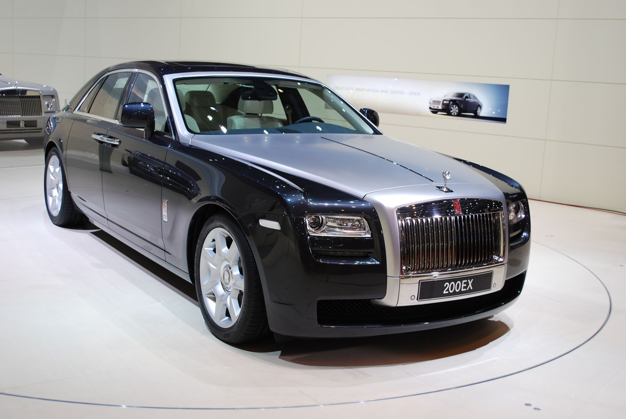 Rolls-Royce Ghost.