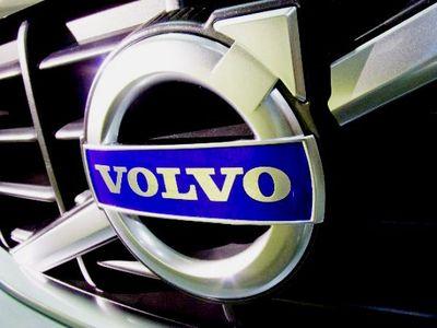 -     Volvo  30  