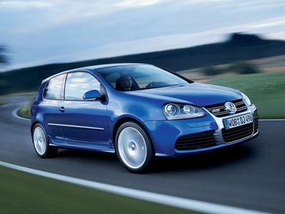 Volkswagen Golf  :   