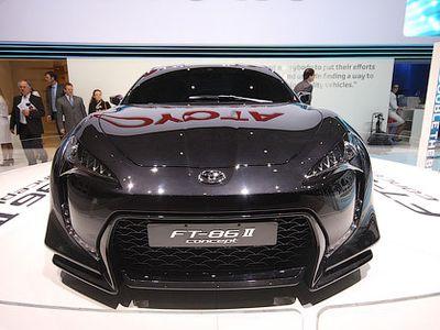 Geneva Motor Show-2011. Toyota  Subaru    ()