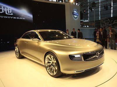 Volvo Universe Concept.