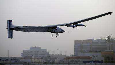 Solar Impulse 2    ()